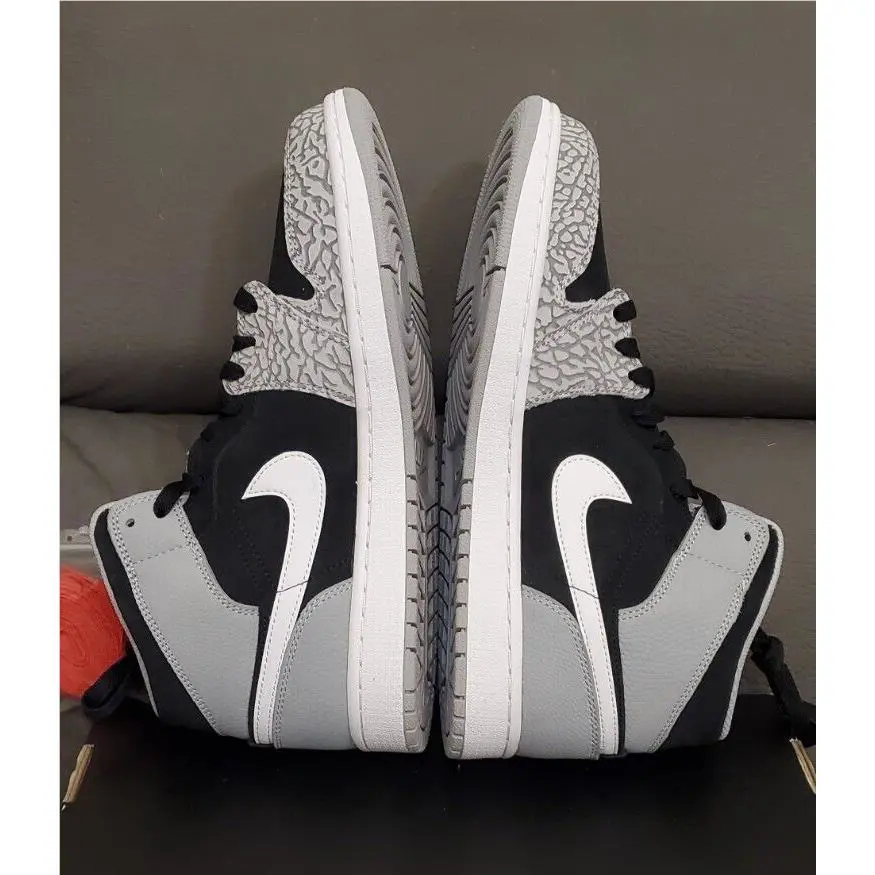 Nike shoes - Air Jordan 1 Mid SE - DM6216-016 - Gray 3