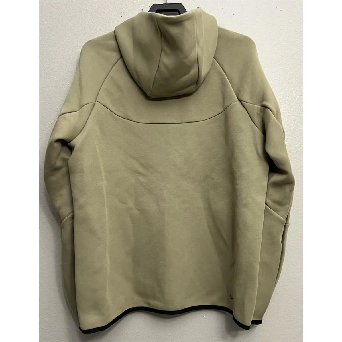 Nike clothing - HV0949-277 - HV0949-277 - Neutral Olive (UPC: 197602890556) 3