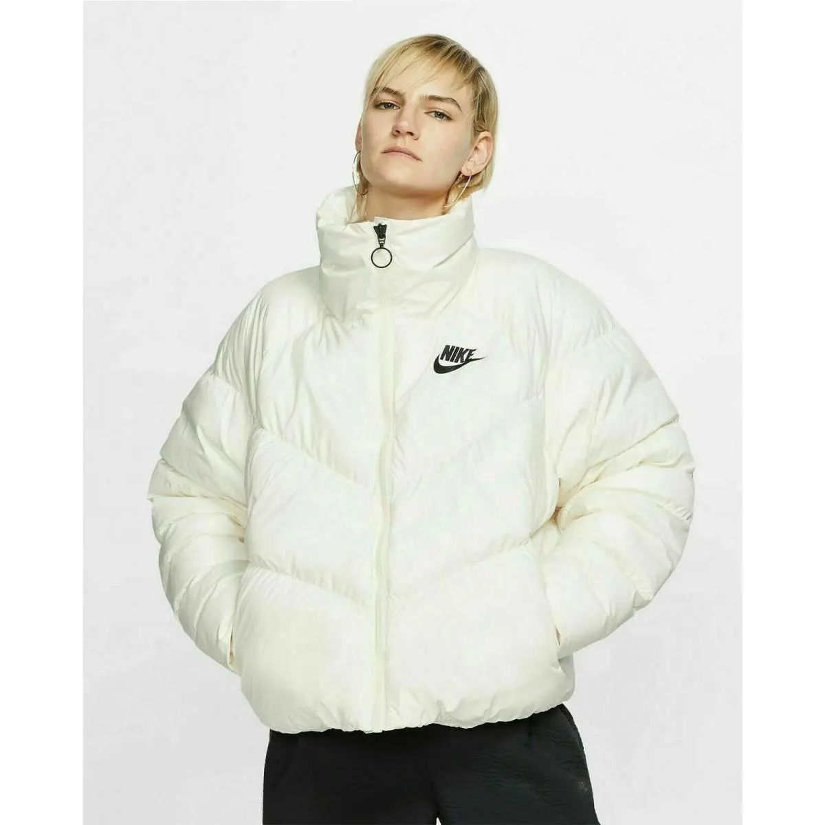 Nike clothing - Ivory (UPC: 193146877688) 1