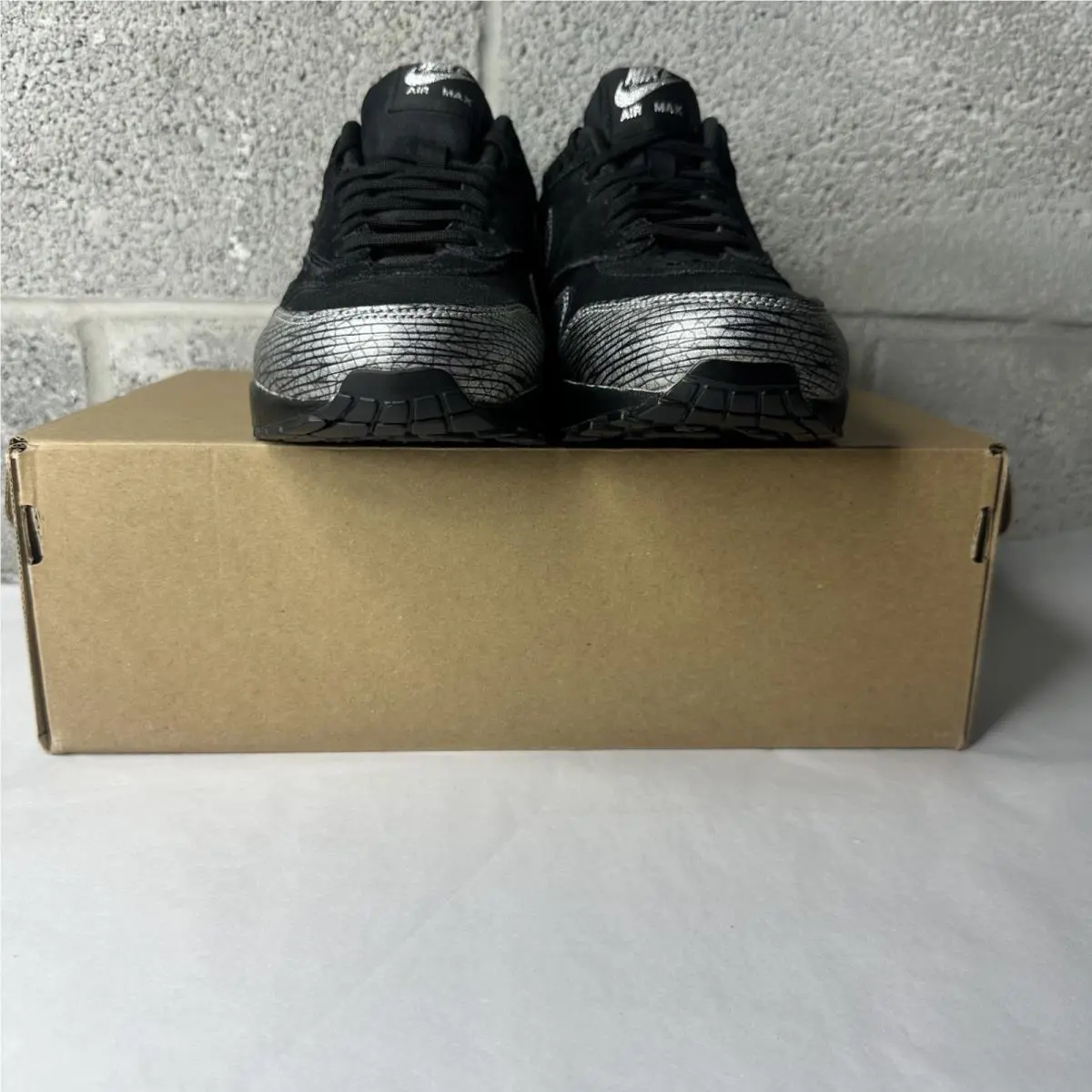 Nike shoes - Nike Air Max Trainer - Air Max Trainer - 454746-005 - Black 1