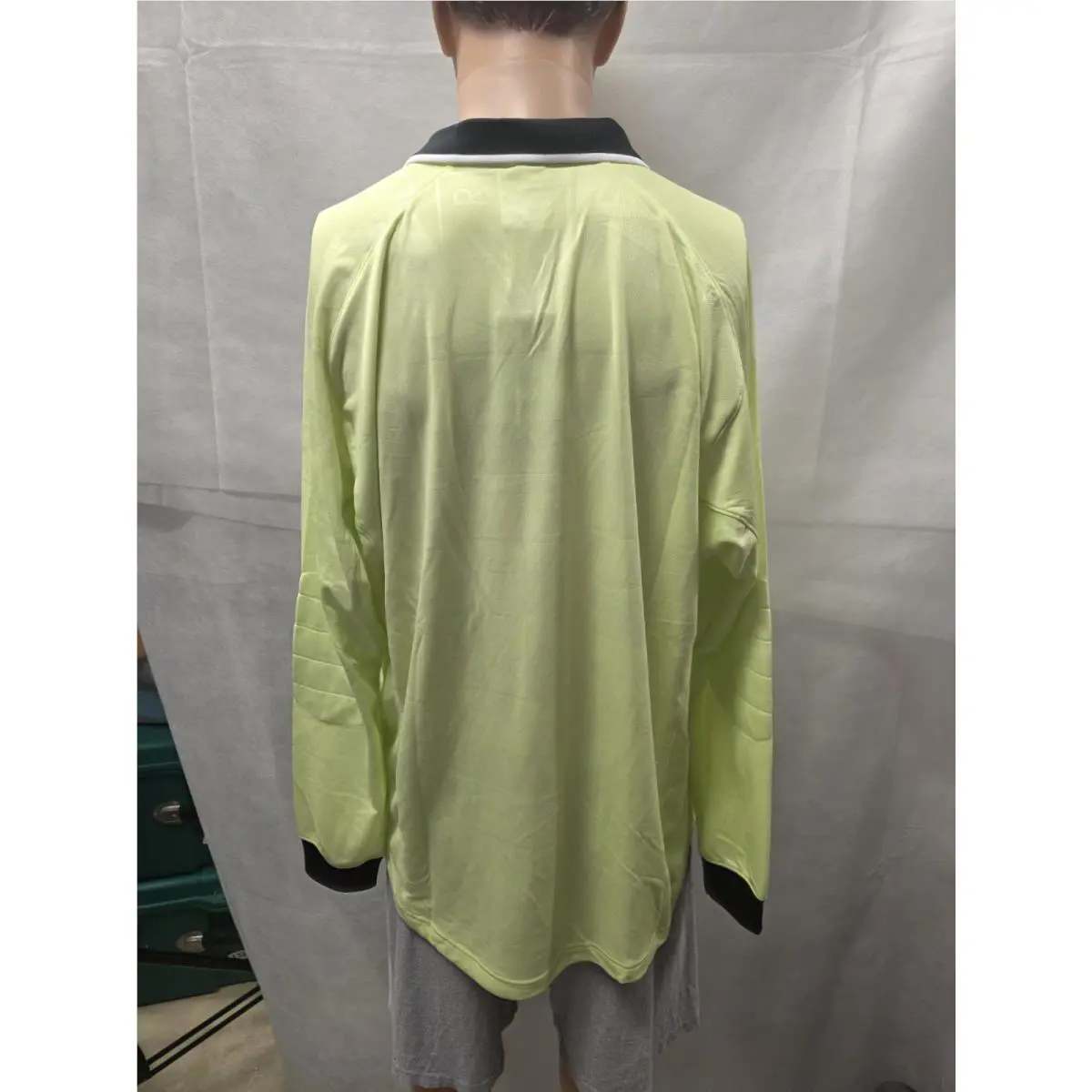 Nike clothing - Nike Dri-Fit - Yellow (UPC: 197860035461) 4