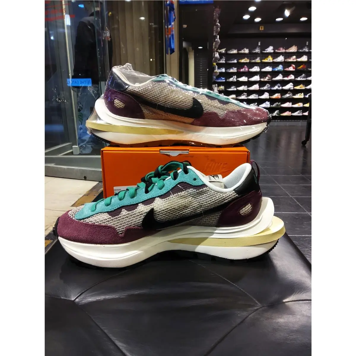 Nike shoes - Nike VaporWaffle - VaporWaffle - DD3035-200 - Red (UPC: 0194501771948) 3