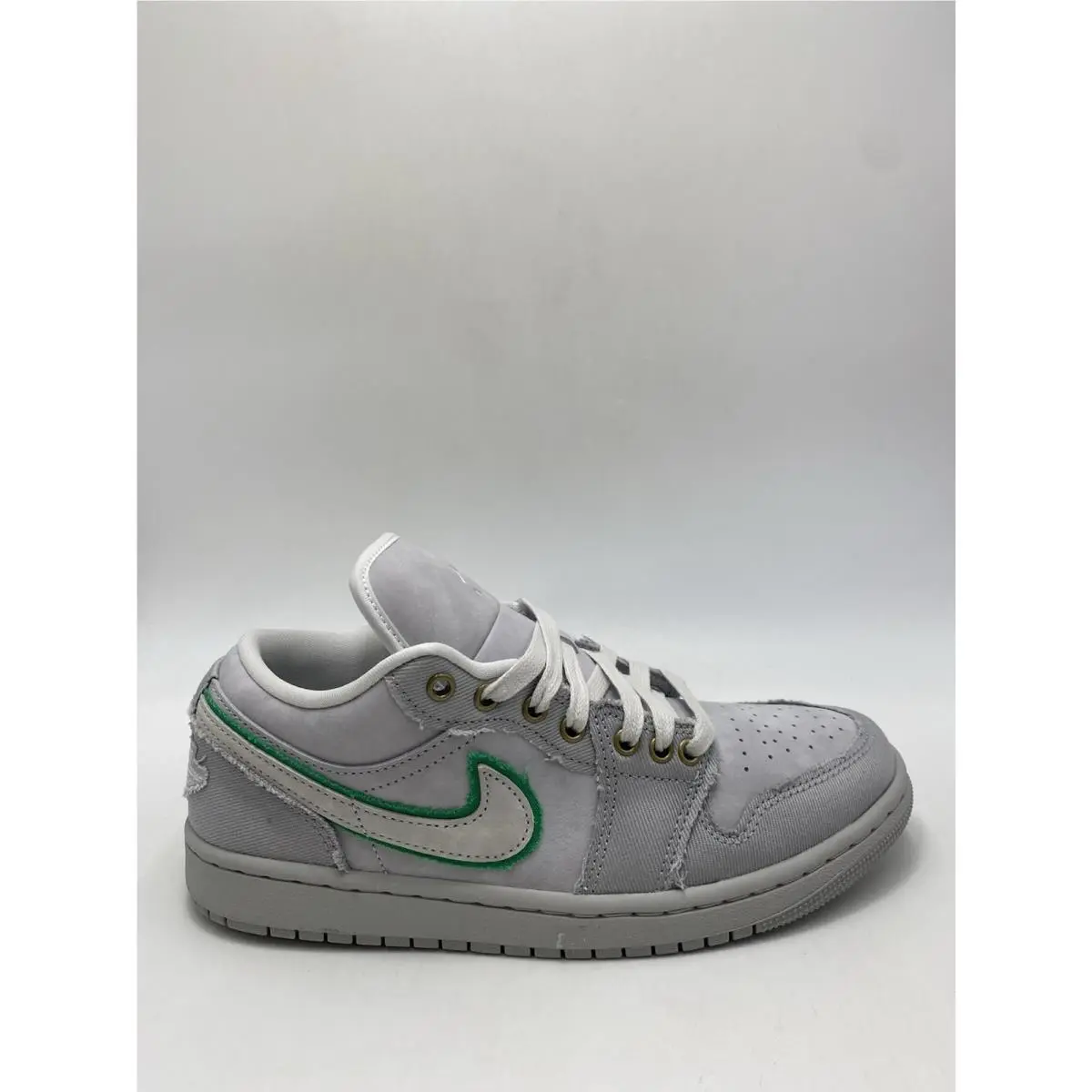 Nike shoes - Air Jordan 1 Low SE - IH3369 077 - LT Smoke Grey/Summit White (UPC: 198486137898) 0