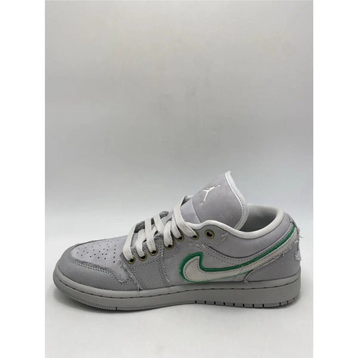Nike shoes - Air Jordan 1 Low SE - IH3369 077 - LT Smoke Grey/Summit White (UPC: 198486137898) 1