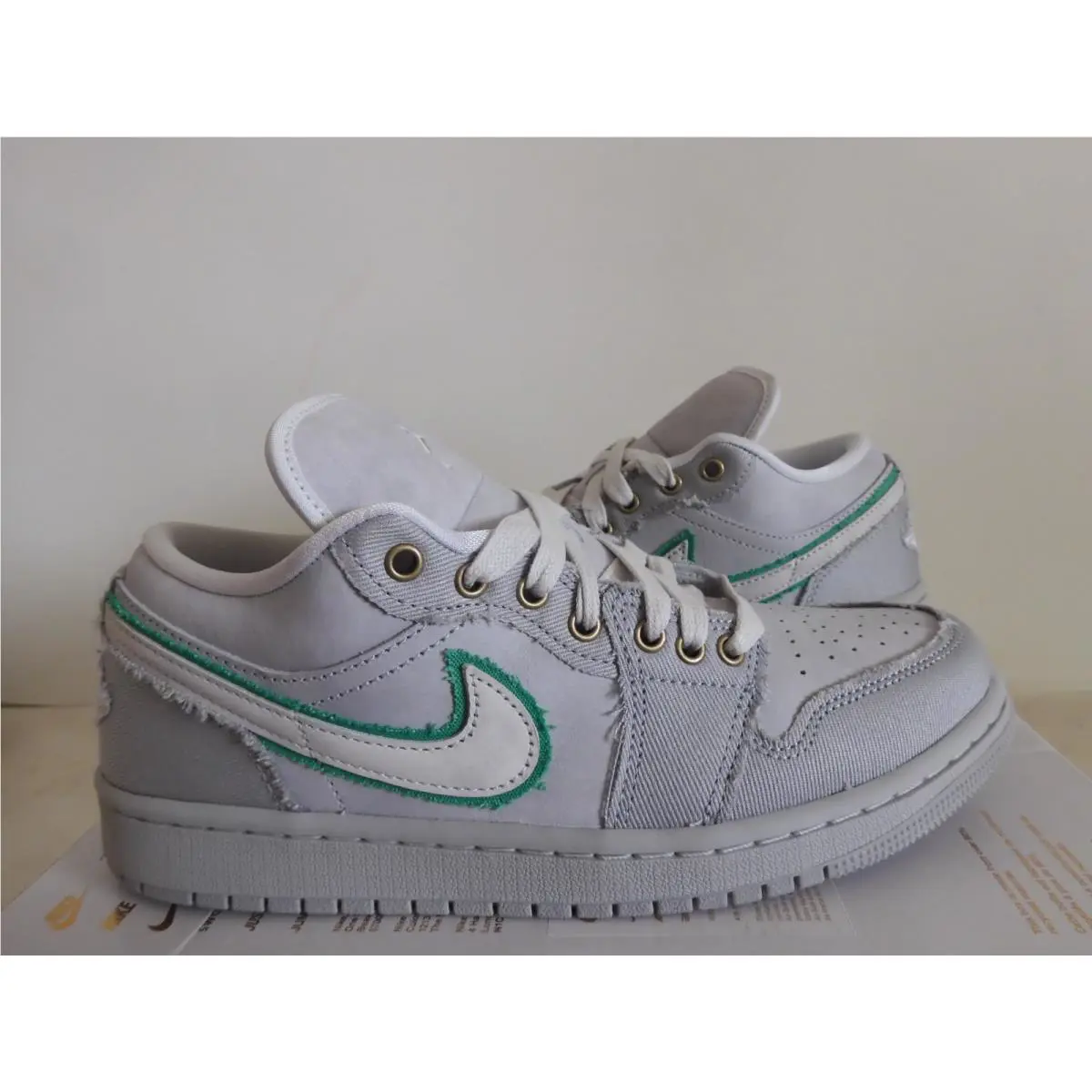 Nike shoes - Air Jordan 1 Low SE - IH3369 077 - LT Smoke Grey/Summit White (UPC: 198486137898) 0