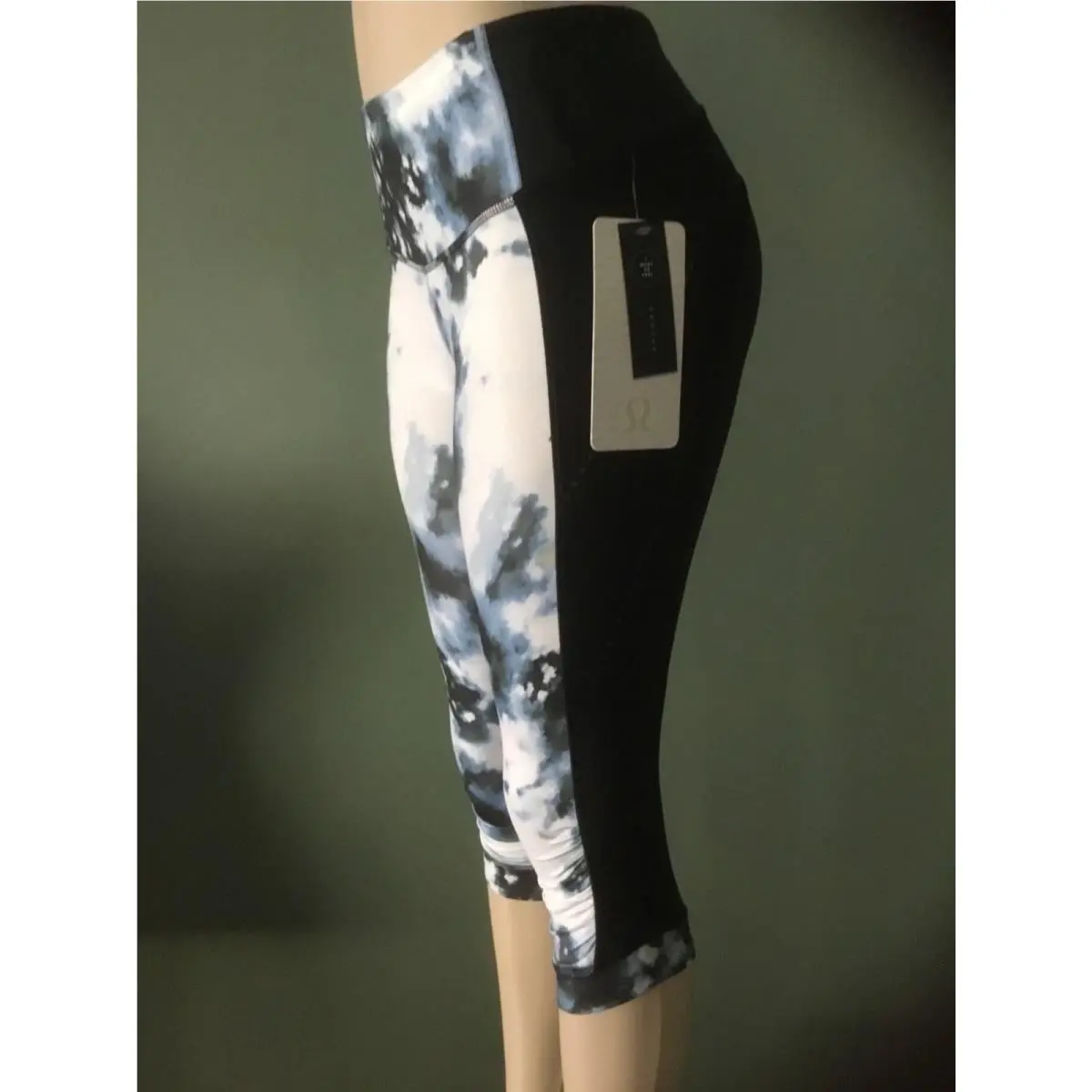Lululemon clothing - Black/SQPH 3