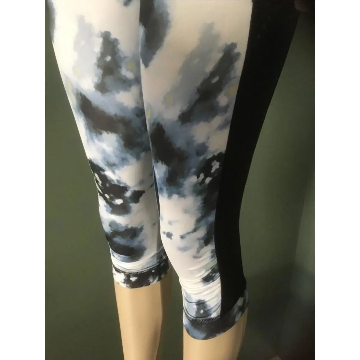 Lululemon clothing - Black/SQPH 5