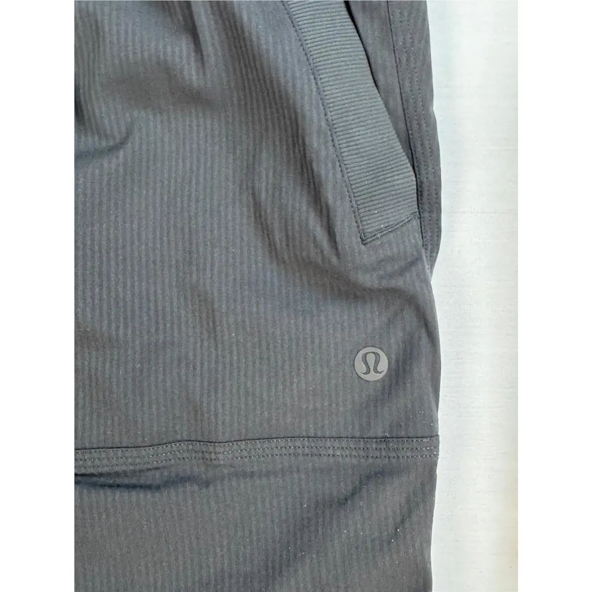 Lululemon clothing - Black 4
