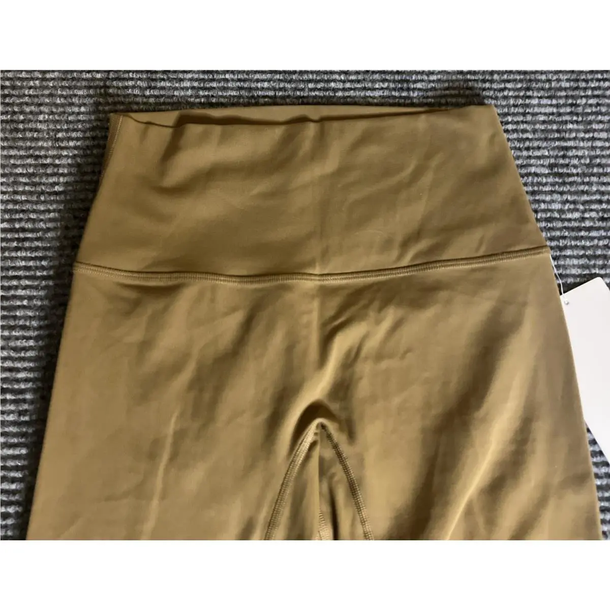 Lululemon clothing - Gold 2