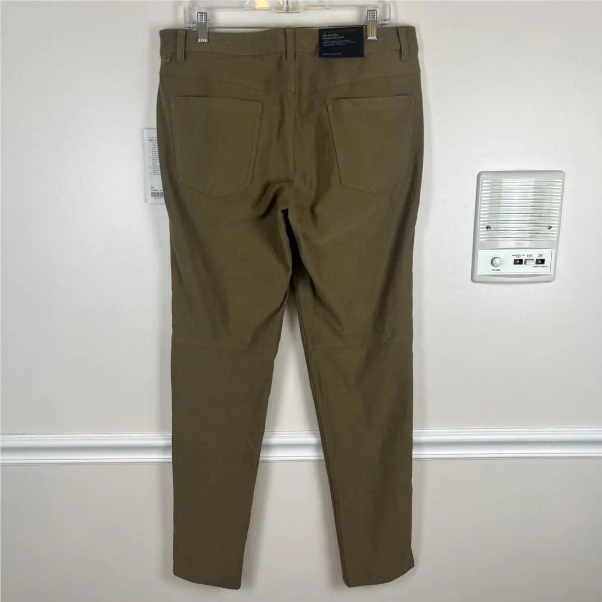 Lululemon clothing - Lululemon ABC - ABC - Artifact (UPC: 000142155156) 9