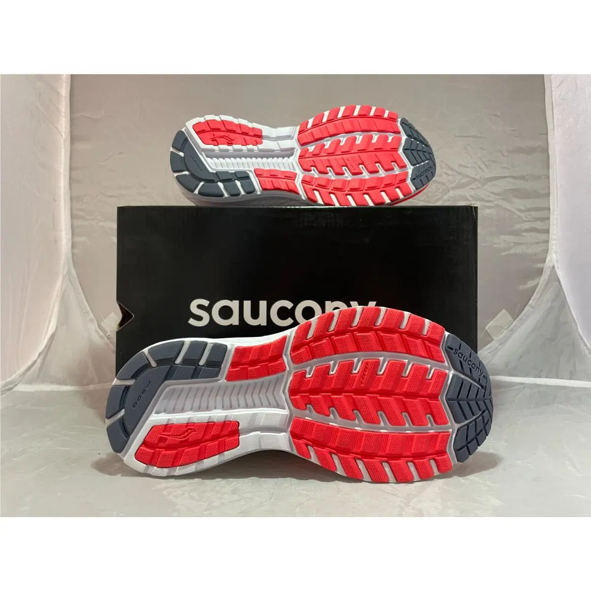 Saucony shoes - Saucony Breakthru - Breakthru - Pink/Gray 2