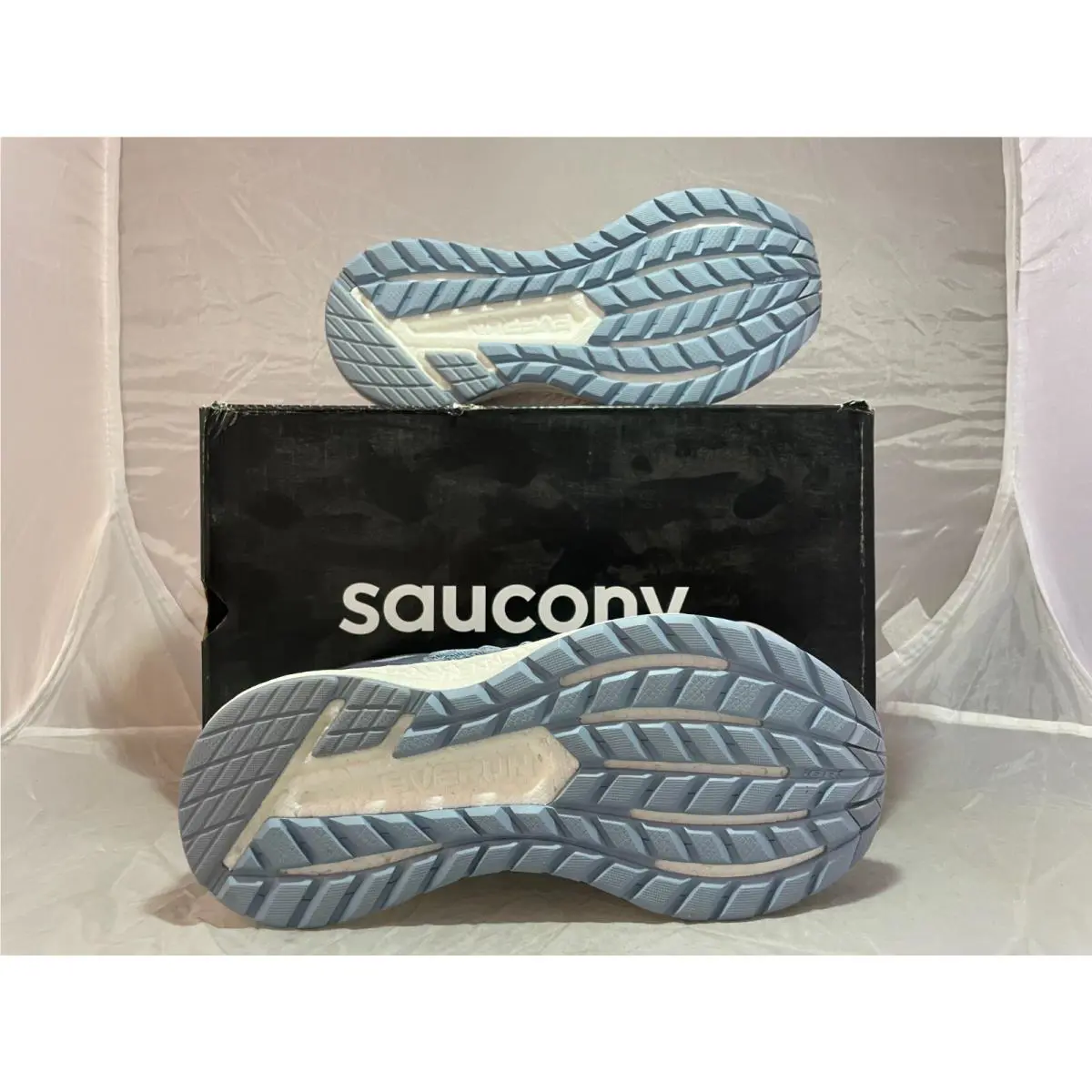 Saucony shoes - Gray 2