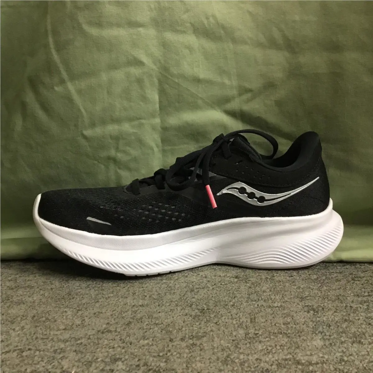 Saucony shoes - Saucony Ride 16 - Ride - S10831-05 - Black 0