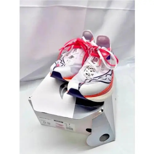 Saucony Endorphin Pro 4 Womens Size 7- White/Violet-S10939-129