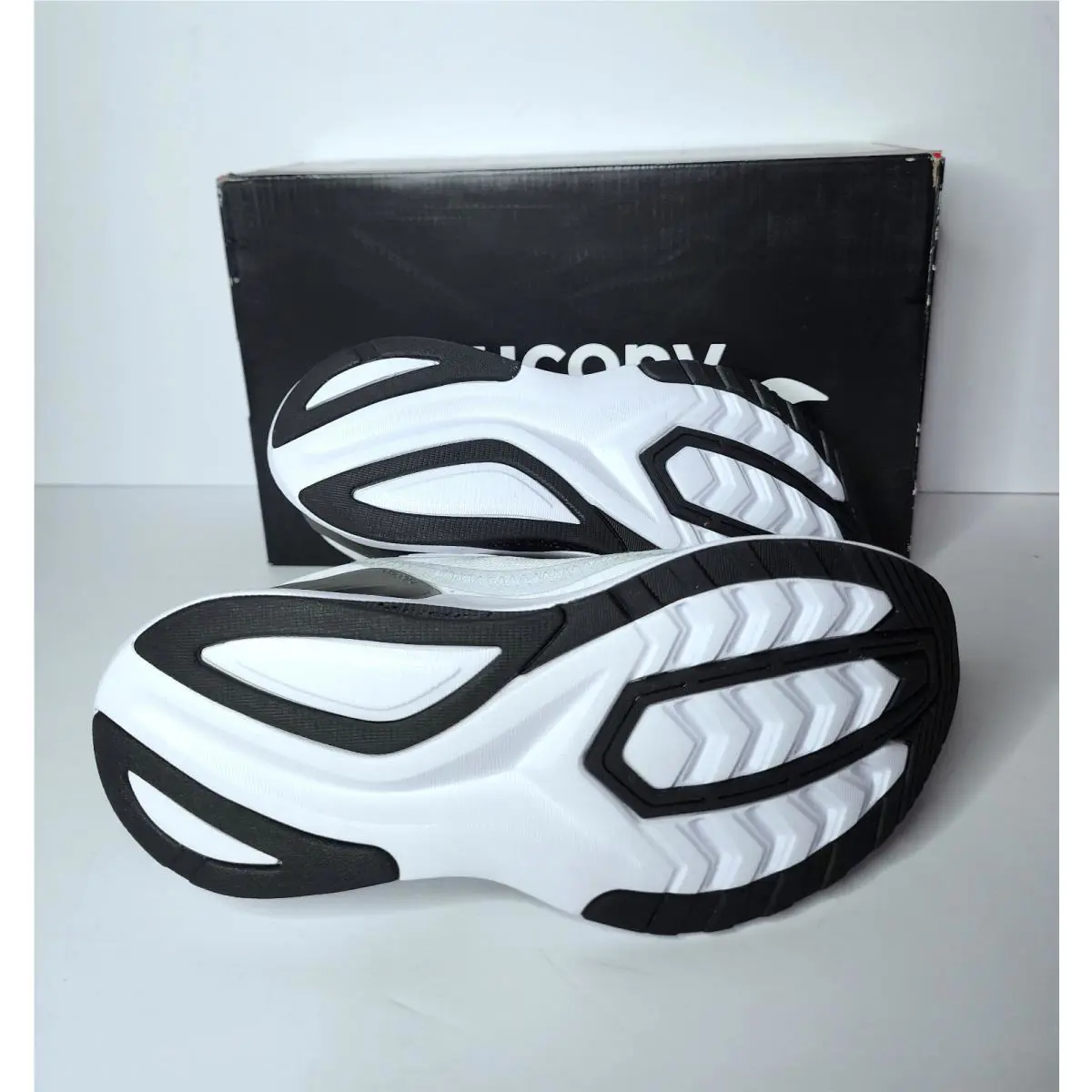Saucony shoes - Saucony Endorphin 2 - Endorphin - S10689-60 - Black/White 2