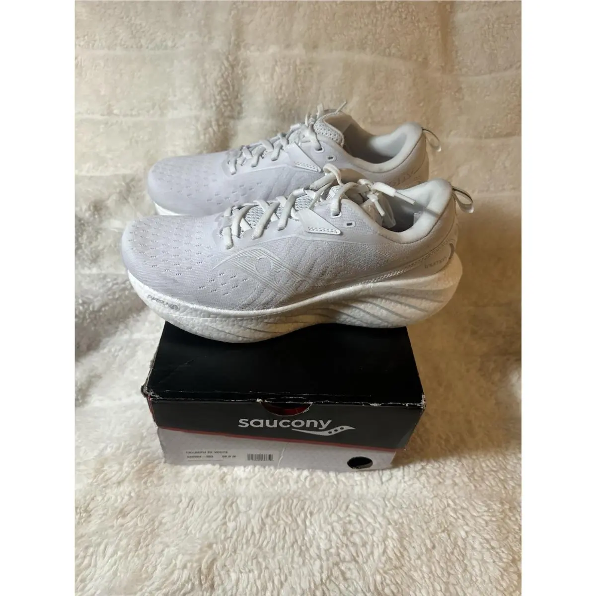 Saucony shoes - Saucony Triumph 22 - Triumph - S20964-203 - White (UPC: 195020536728) 0