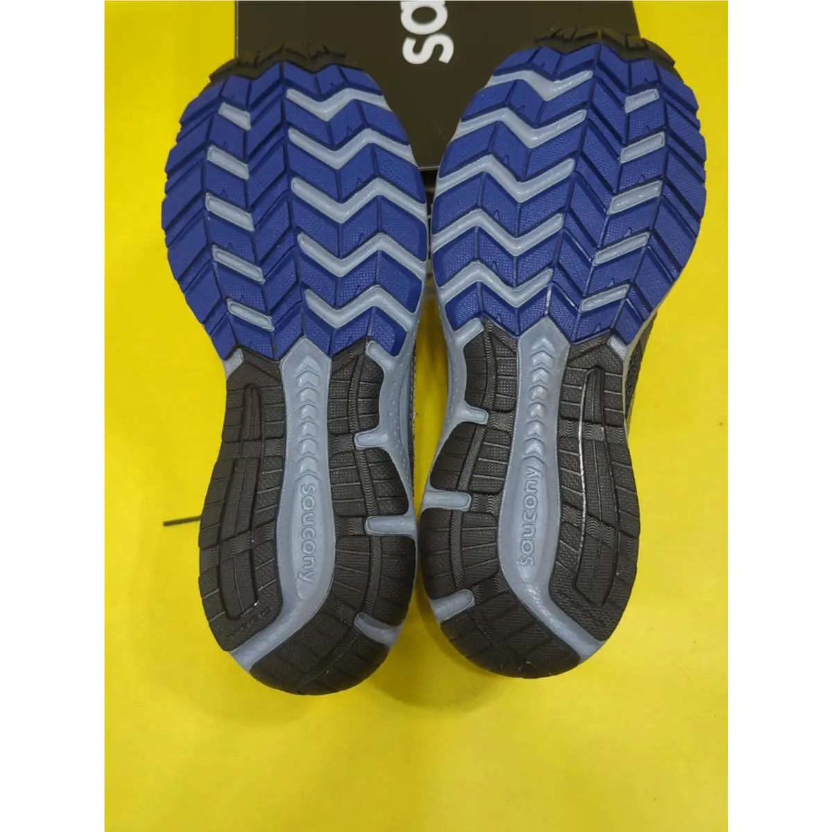 Saucony shoes - Gray 3