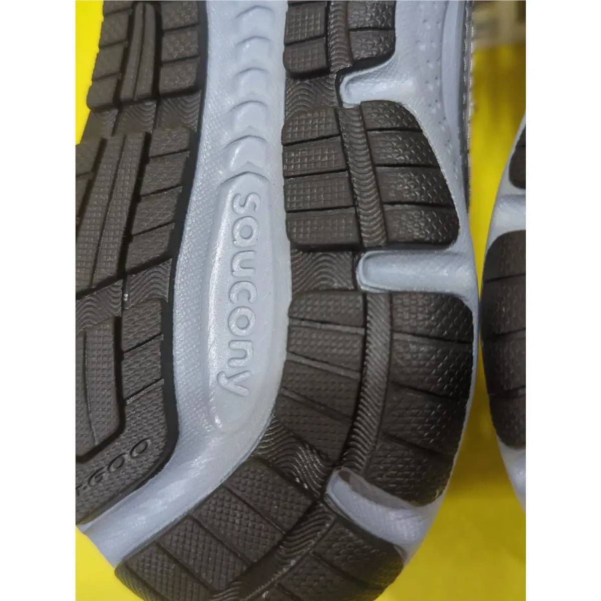 Saucony shoes - Gray 4