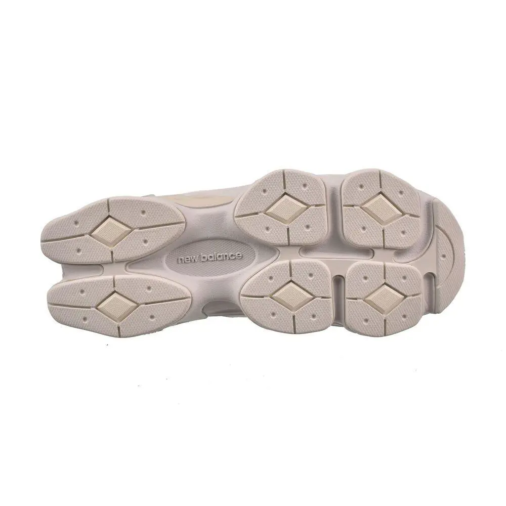 New Balance shoes - Reflection 10