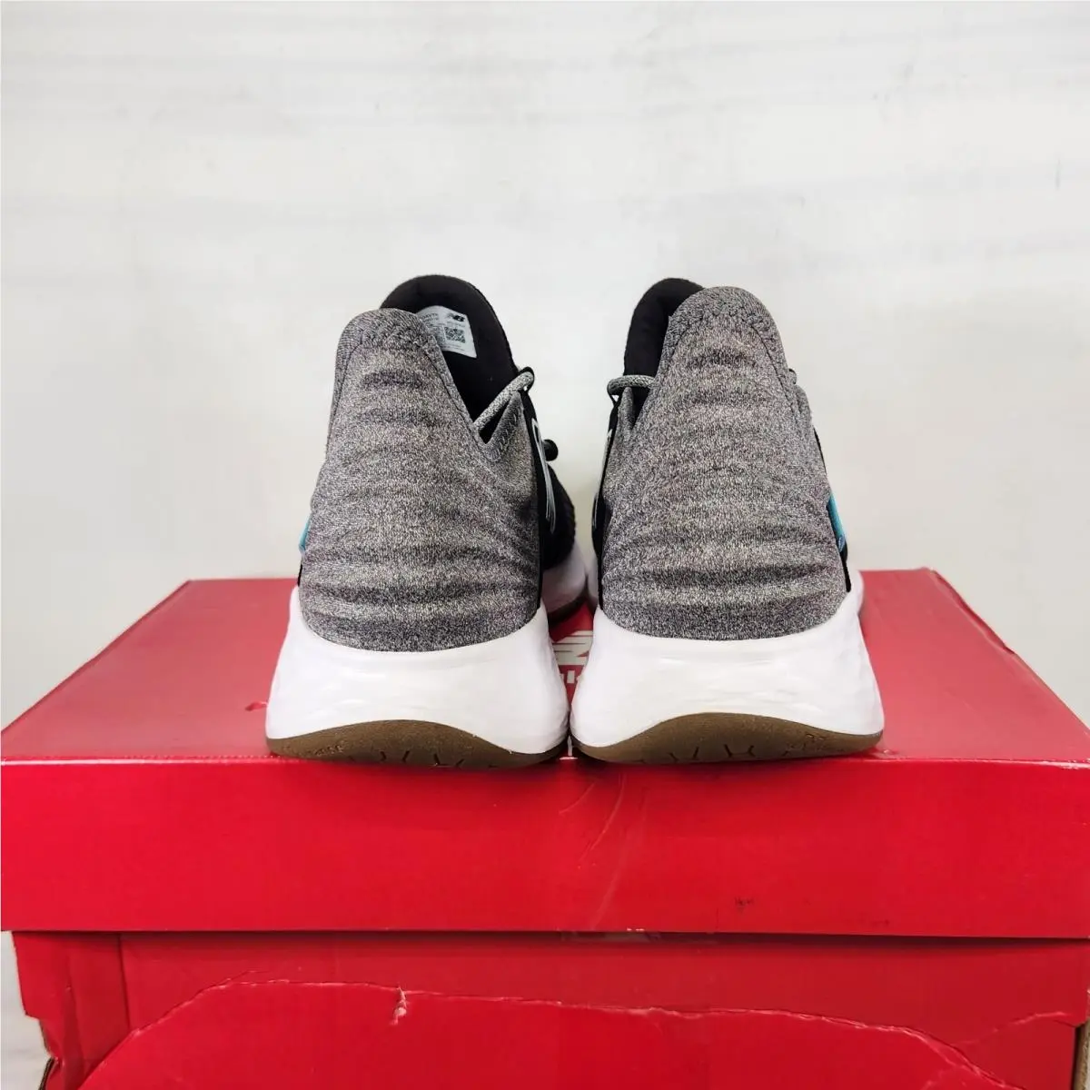 New Balance shoes - New Balance Fresh Foam Roav - WROAVTK - Black 3
