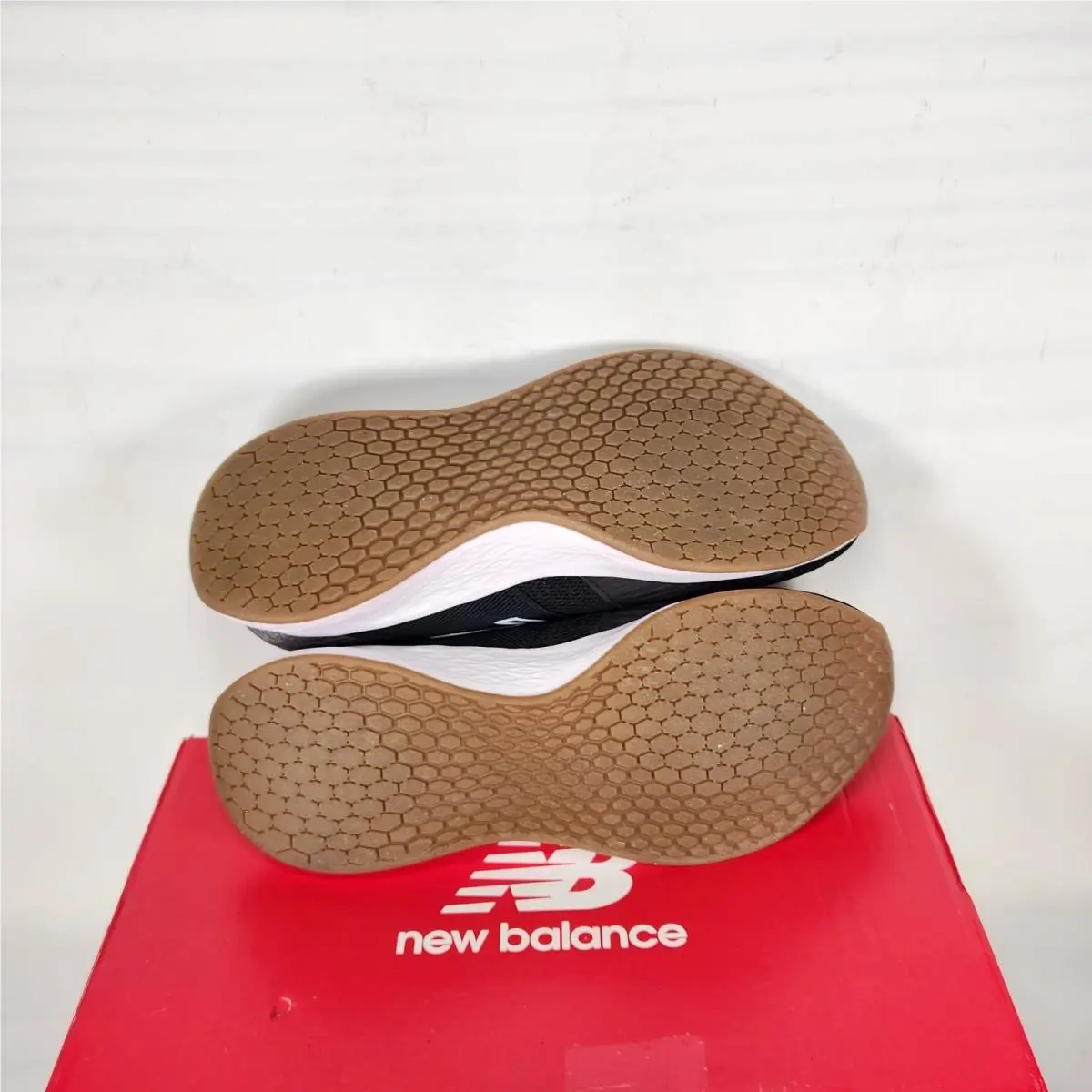 New Balance shoes - New Balance Fresh Foam Roav - WROAVTK - Black 4