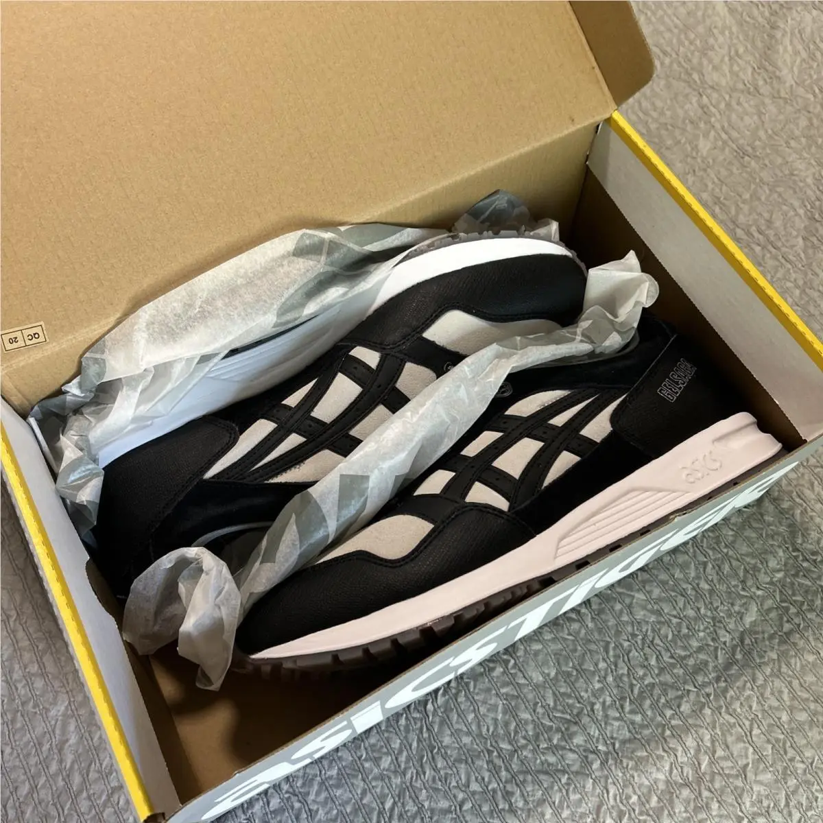 Asics Tiger Men`s Gelsaga Sou Running Shoes Size 11.5 Black/white 1191A112-001