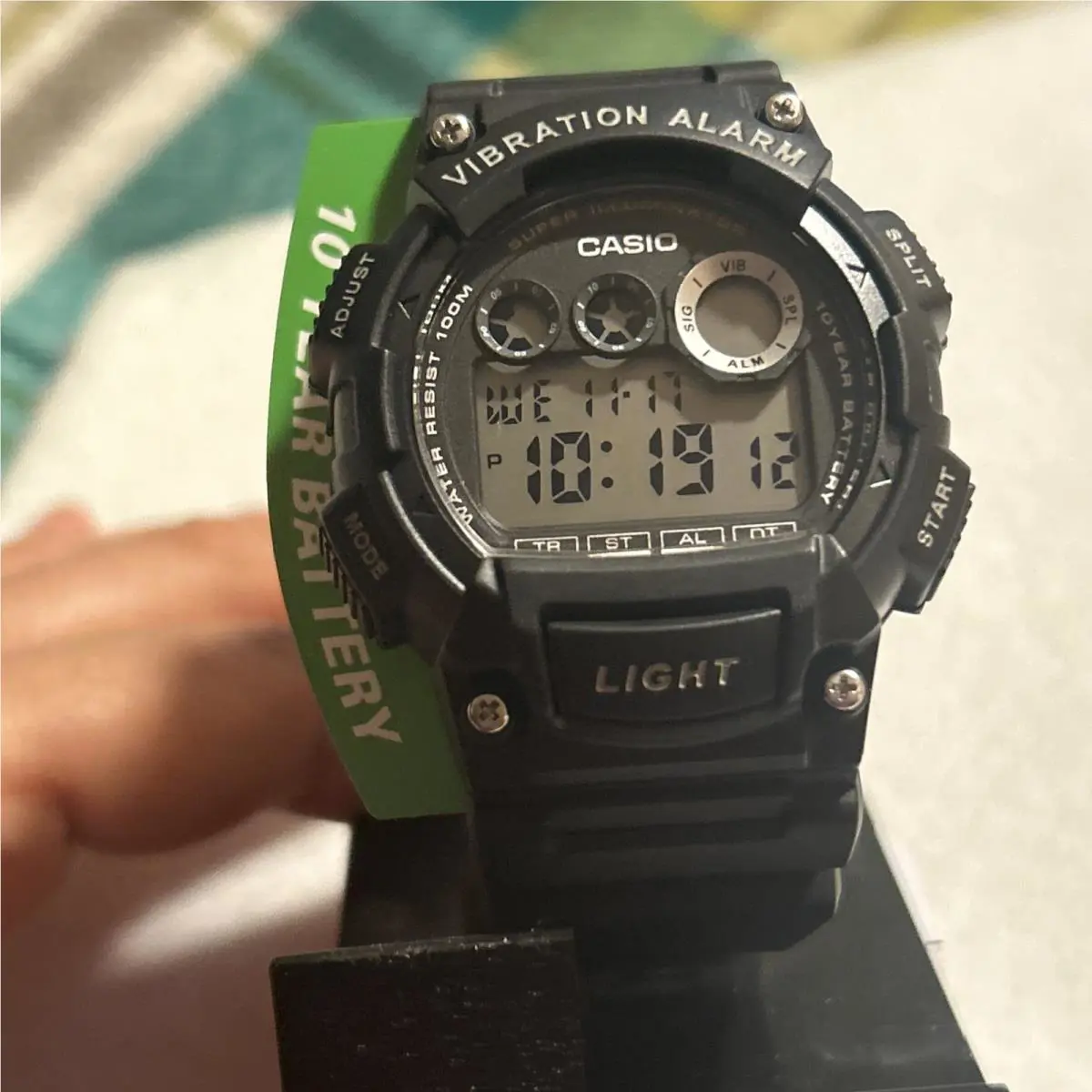 Casio Super Illuminator Vibration Alarm W-735H 3418 Men`s Watch Black