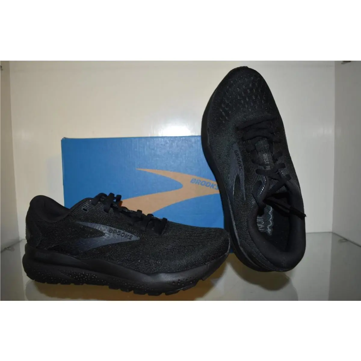 Brooks shoes - Brooks Ghost 16 Running Shoes - 120407 1B 020 - Black 0