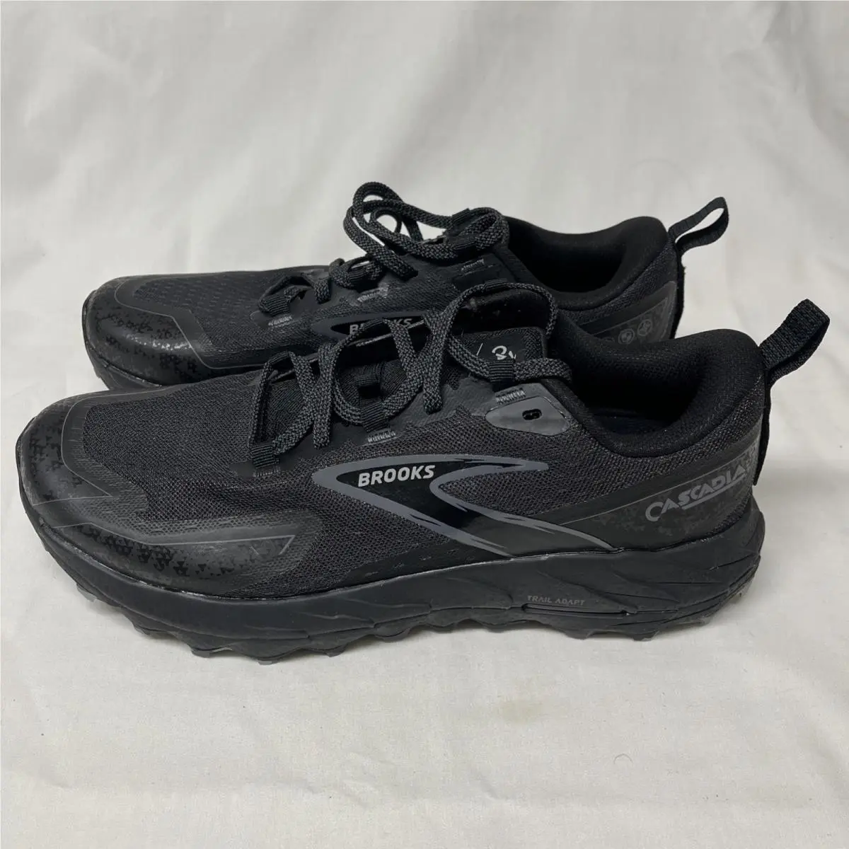 Brooks shoes - Brooks Cascadia 18 - Cascadia - 110426-1D-072 - Black (UPC: 195394498943) 1