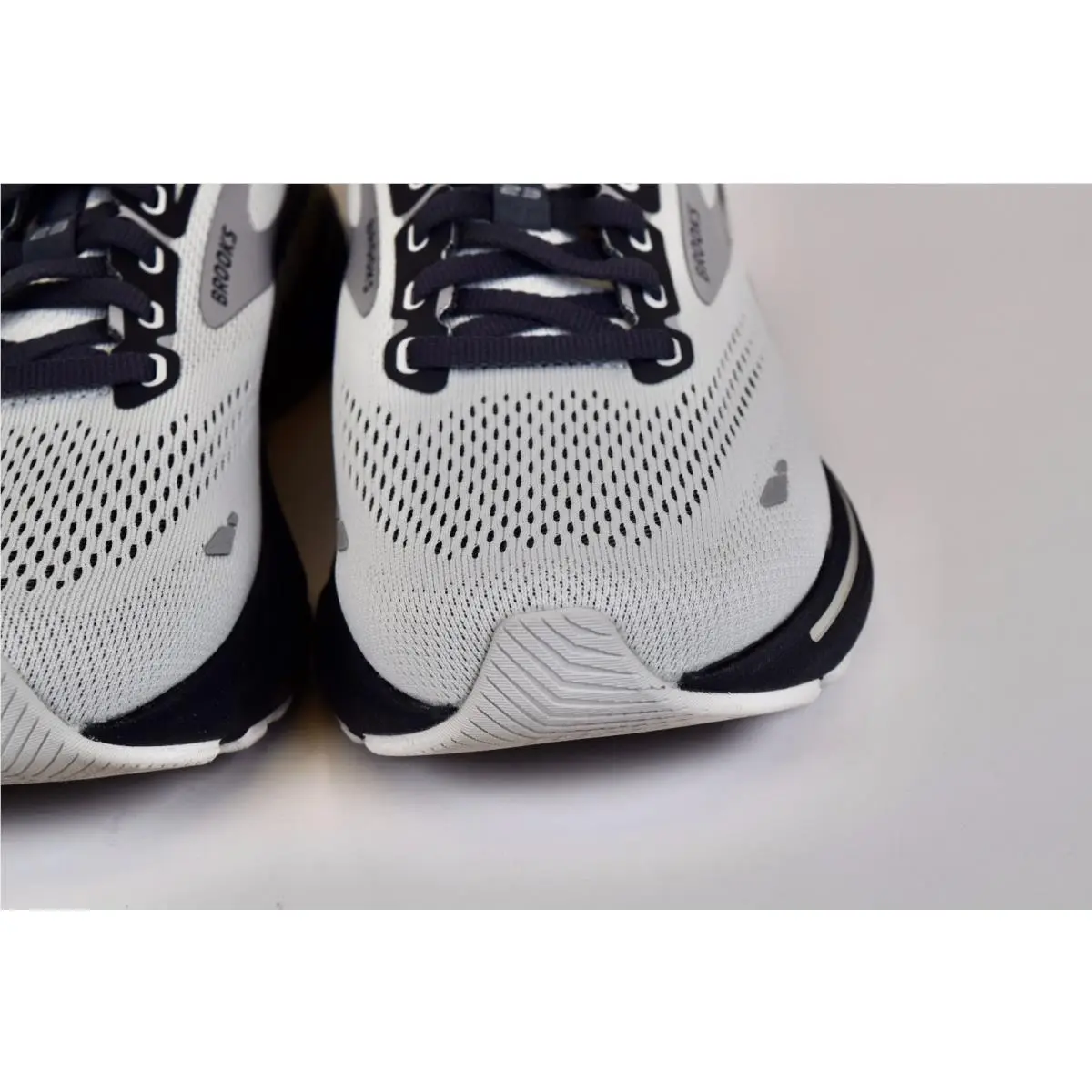 Brooks shoes - Brooks Adrenaline GTS 23 - Adrenaline GTS - 110391-1D-065 - Gray 6