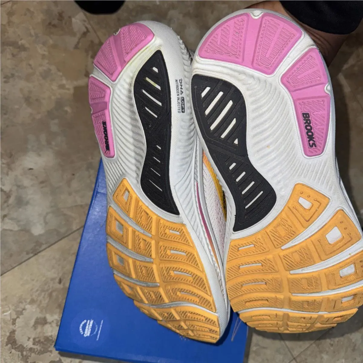 Brooks shoes - Brooks Ghost 17 - Ghost - 120431-1B-070 - Gray 3