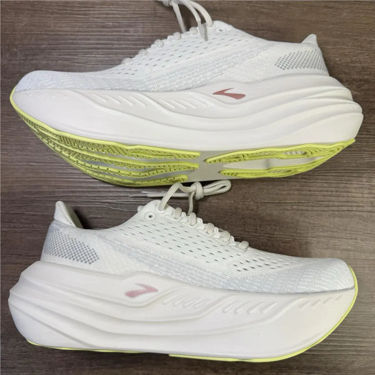Brooks shoes - Brooks Glycerin Max - Glycerin Max - 120436-1B-115 - White 4