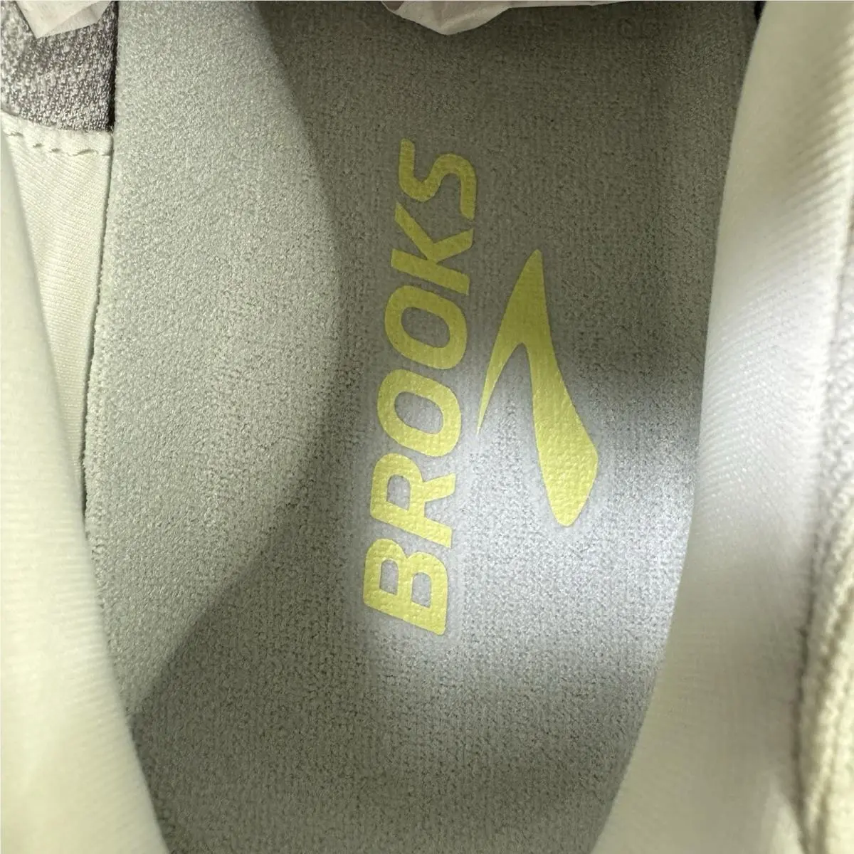 Brooks shoes - Brooks Glycerin Max - Glycerin Max - 120436-1B-115 - White 3