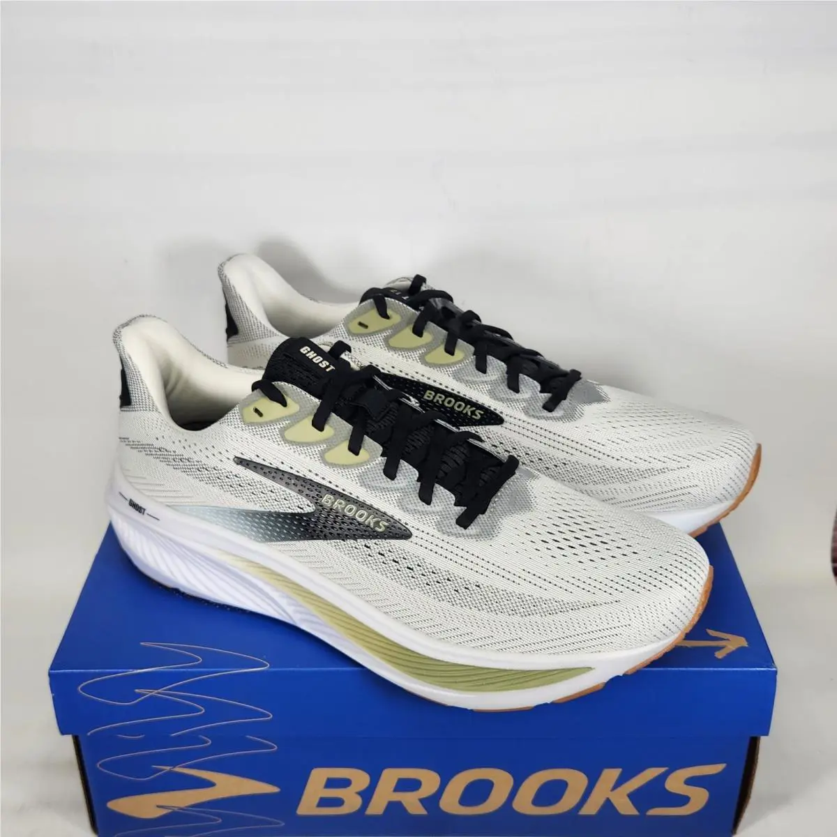 Brooks shoes - Brooks Ghost 17 - Ghost - White 0