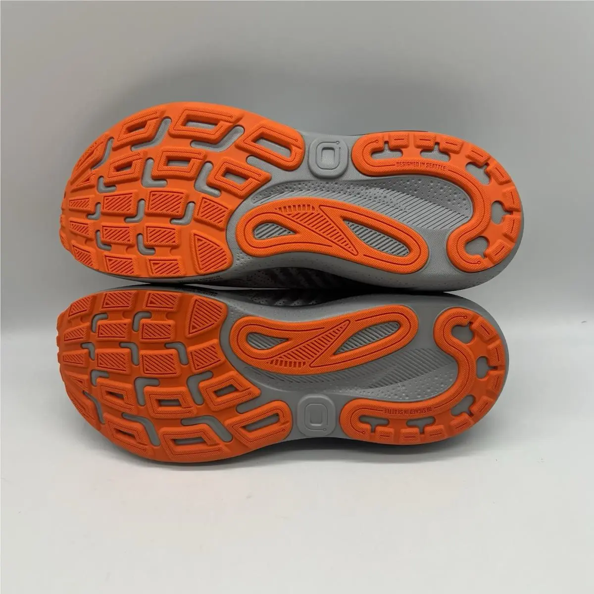 Brooks shoes - Brooks Adrenaline GTS 24 - Adrenaline GTS - 110437-1D-129 - Gray 7