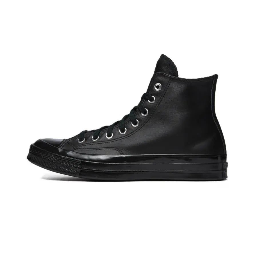 Converse shoes - Black/White 2