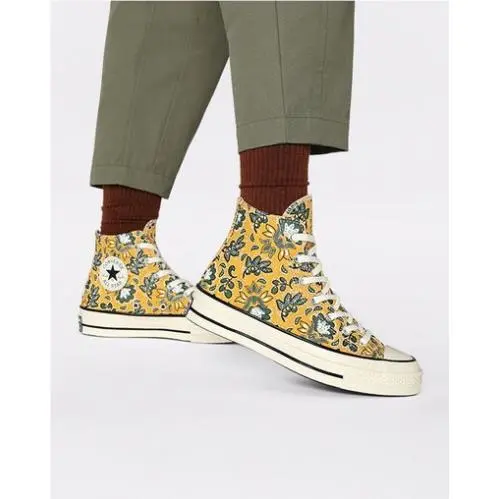 Converse shoes - Gold 6