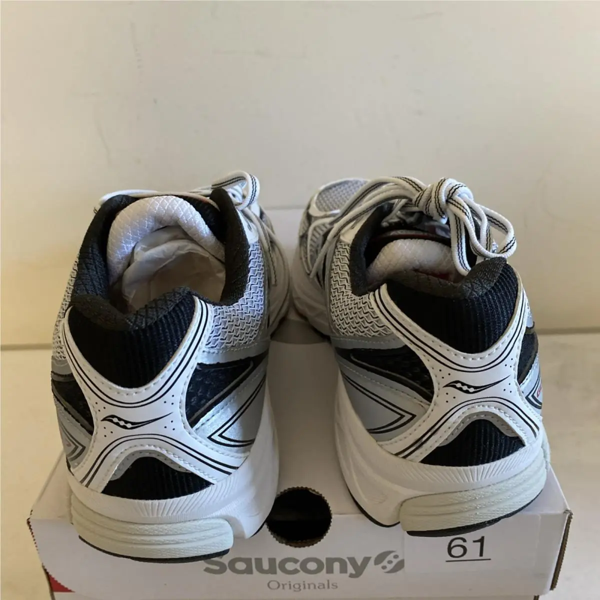 Saucony shoes - Saucony ProGrid Guide - ProGrid Guide - S70936-10 - White/Black (UPC: 0195021221388) 2