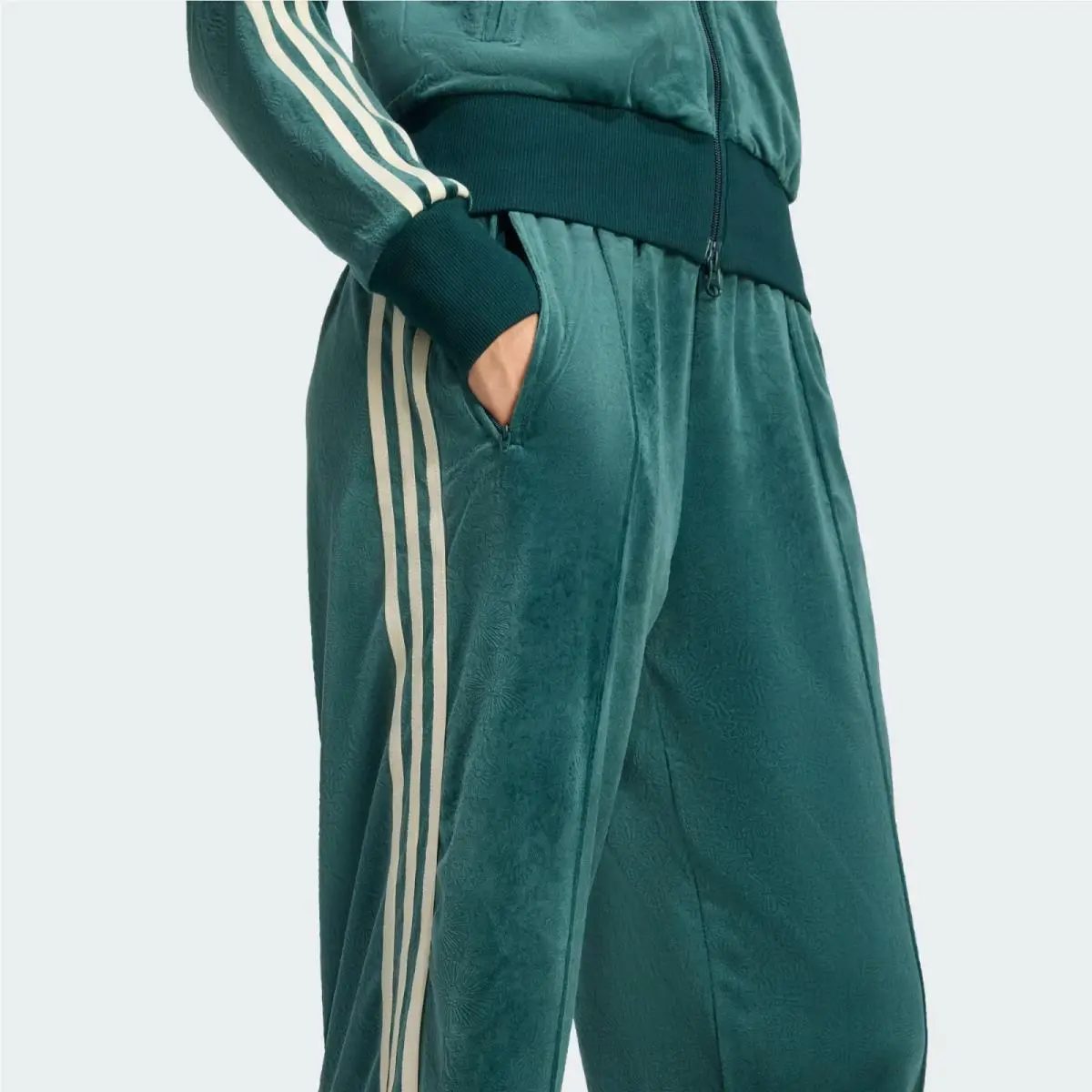 Adidas clothing - JW5268 - JW5268 - Aurora Ivy 10