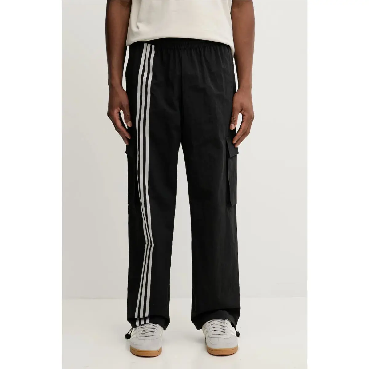 Adidas clothing - adidas Originals - Originals - JV9892 - Black 4