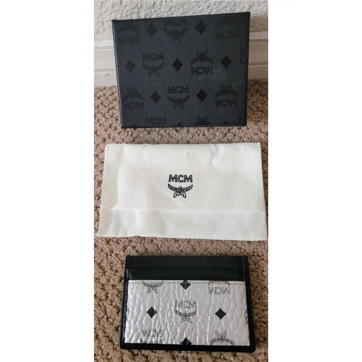 Mcm Monogram Logo Visetos Leather Card Case Holder Box Dust Wrap Small