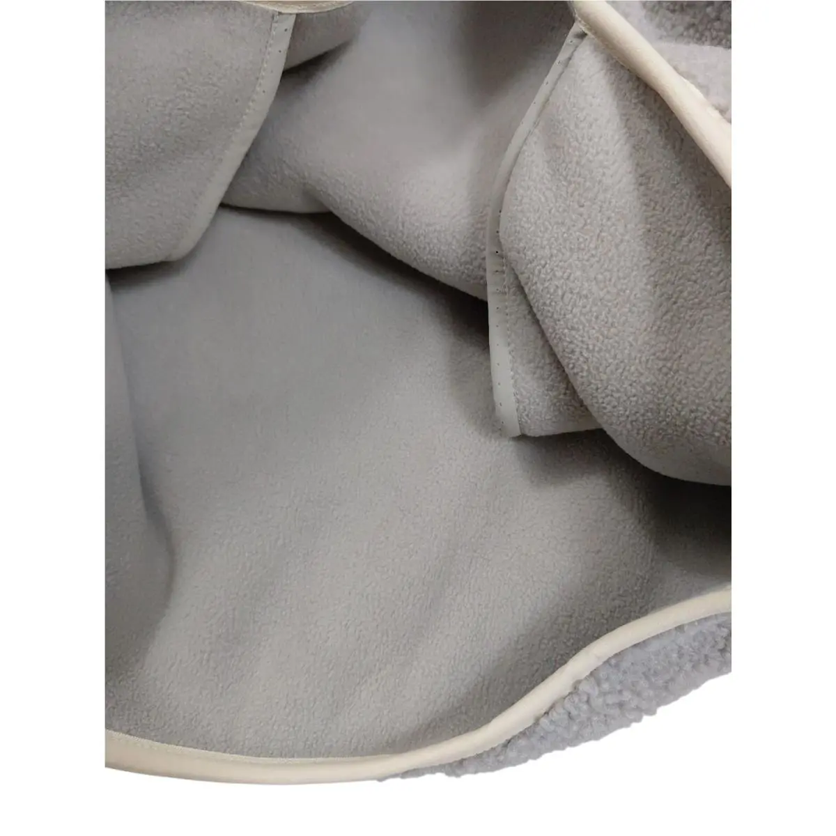 Adidas clothing - Sesame 3
