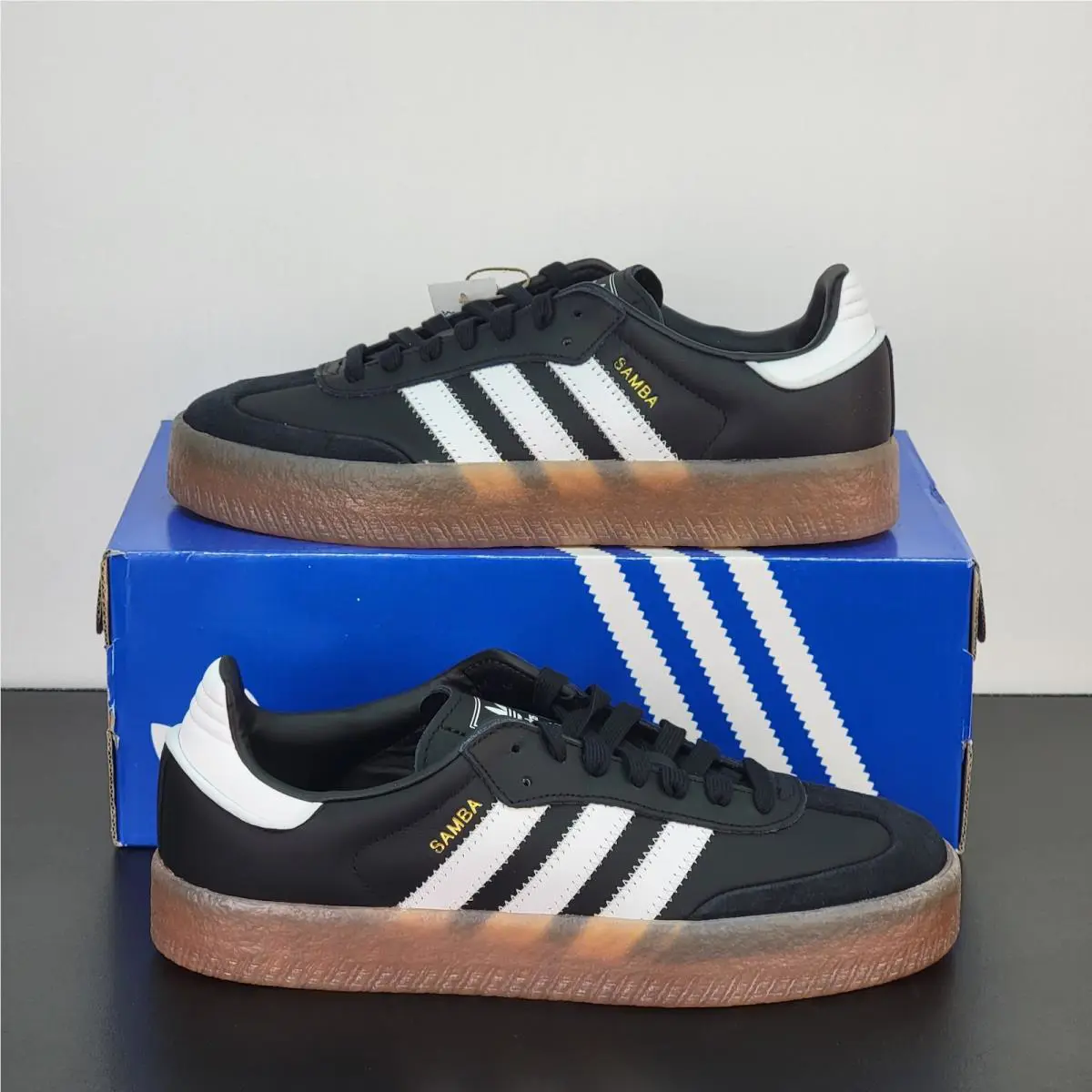 Adidas Sambae Women`s Size 8 Athletic Shoes Black White Training Sneakers