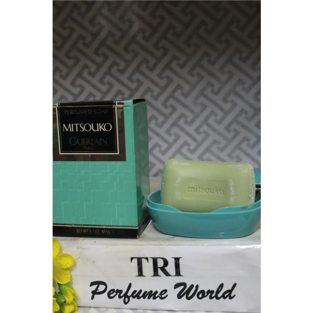 Mitsouko Guerlain Perfumed Soap 3.5 Oz. with Case Vintage