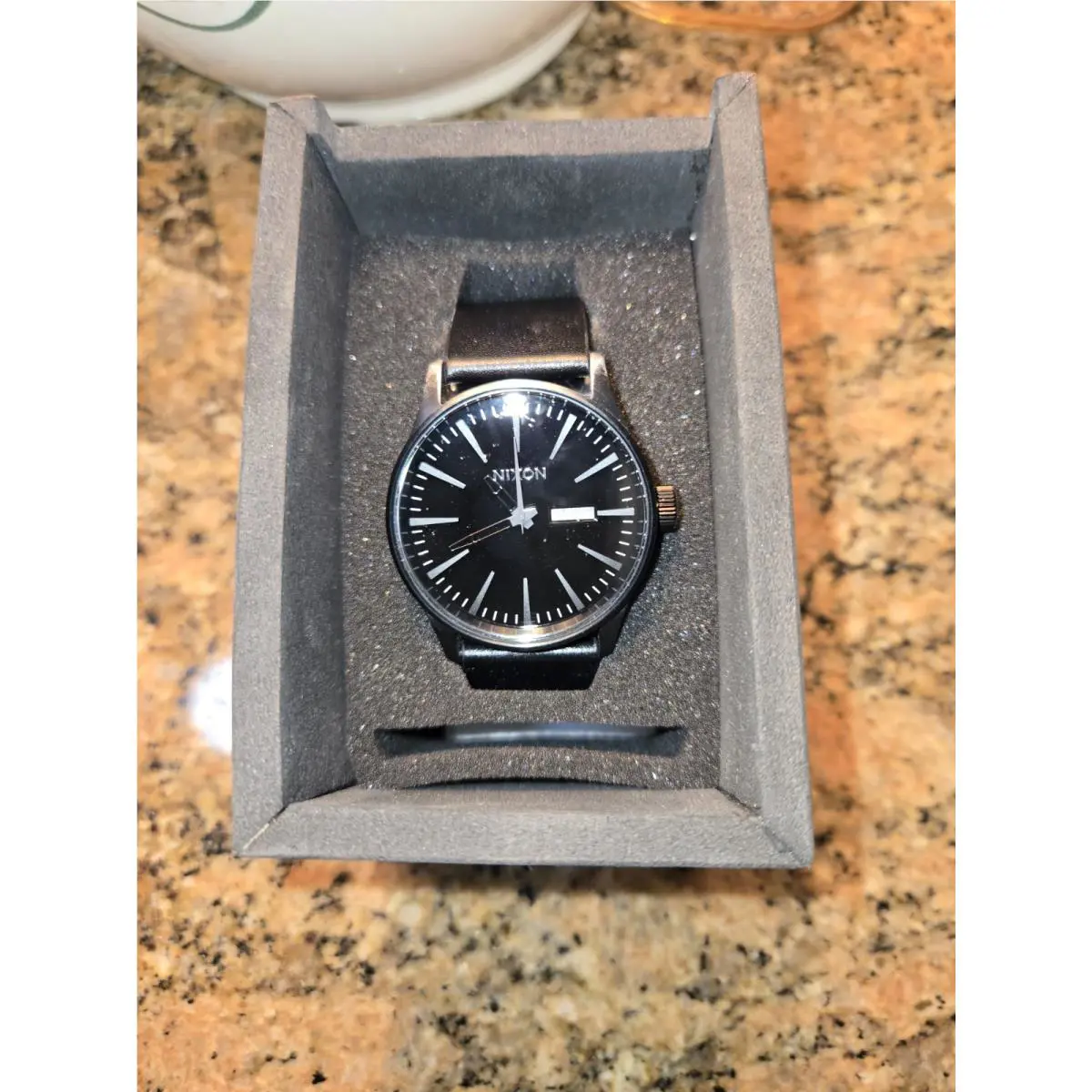 Nixon Sentry Leather Kylo Black Wrist Watch For Men - A105SW-2444-00 Needs Batt