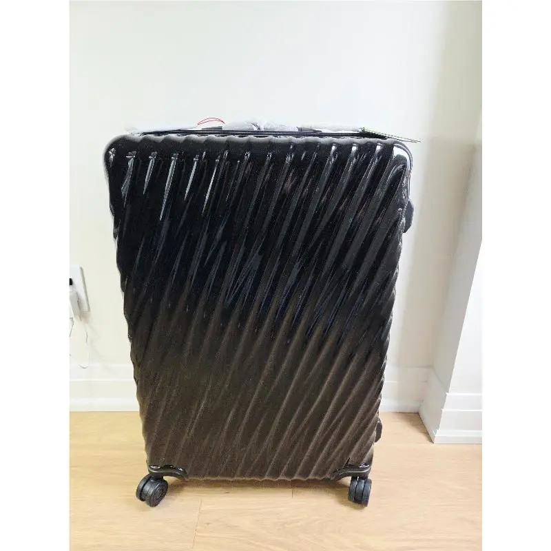 Tumi 19 Degree 30.5” Extended Trip 4 Wheel Packing Case Gloss Black