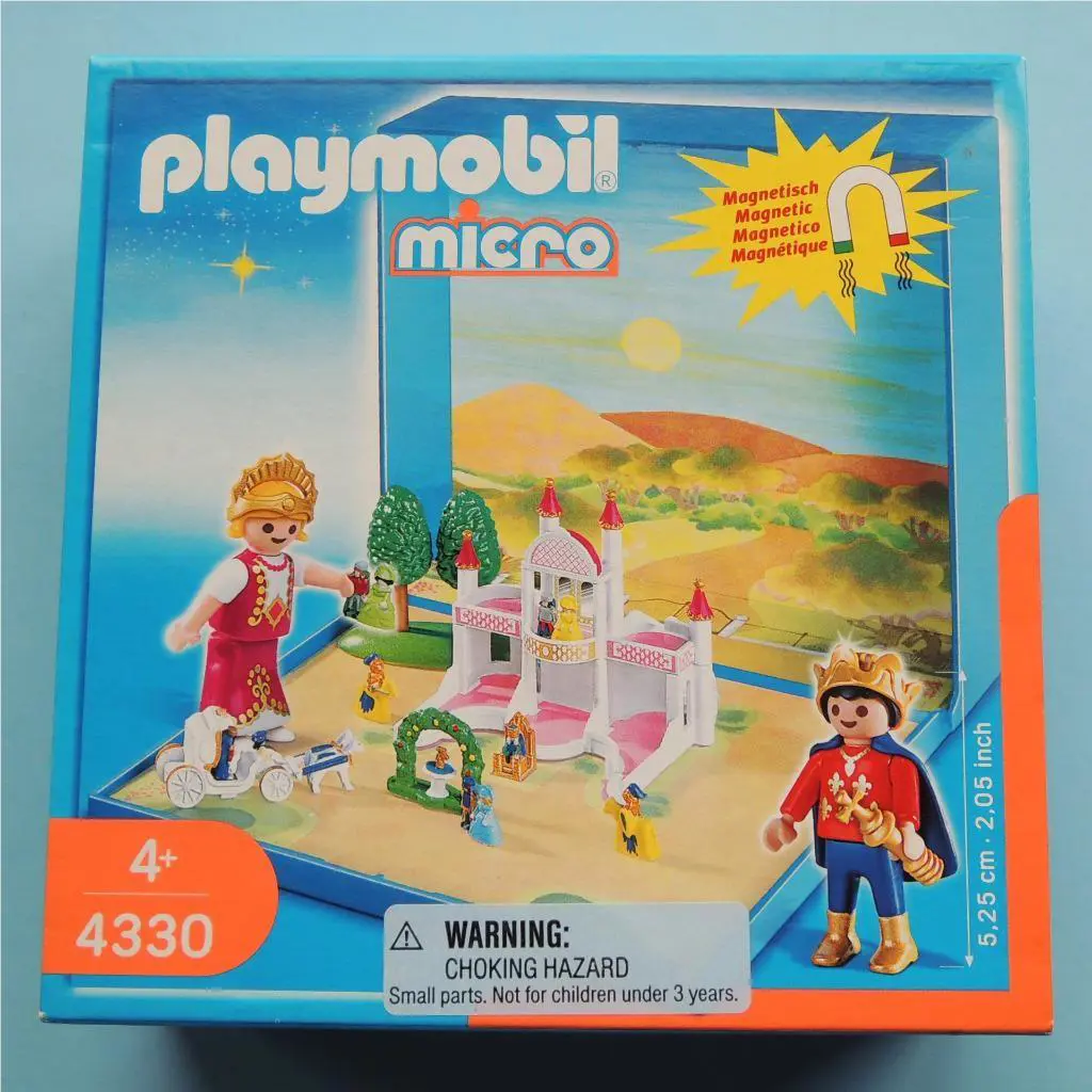Playmobil Mini Micro 4330 Fairytale Castle Set in Case 2005 Magnetic Pieces