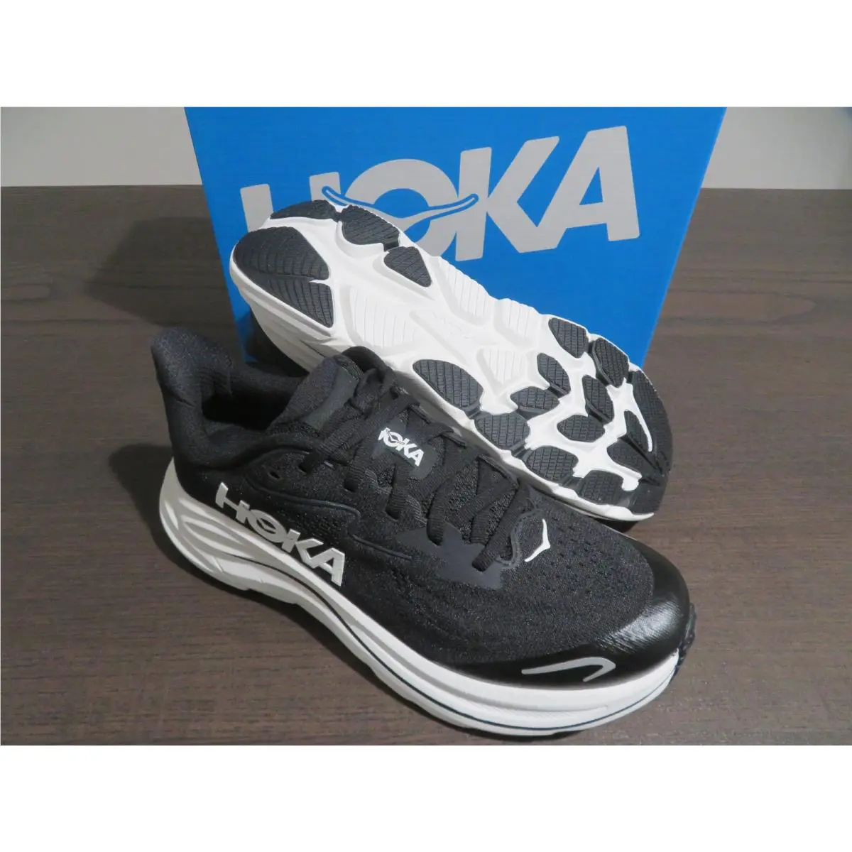 Hoka shoes - Hoka One One Clifton 10 - Black 0