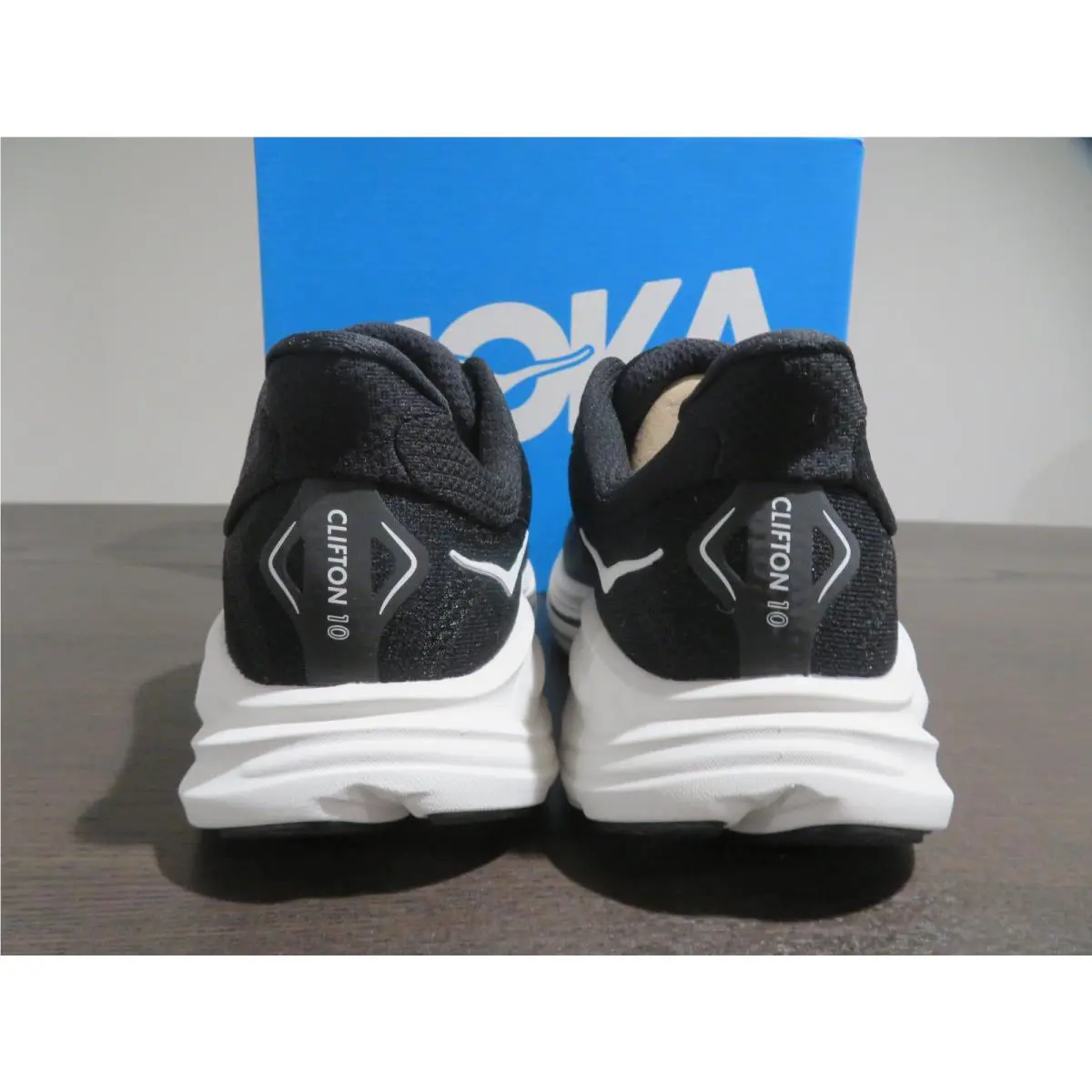 Hoka shoes - Hoka One One Clifton 10 - Black 2