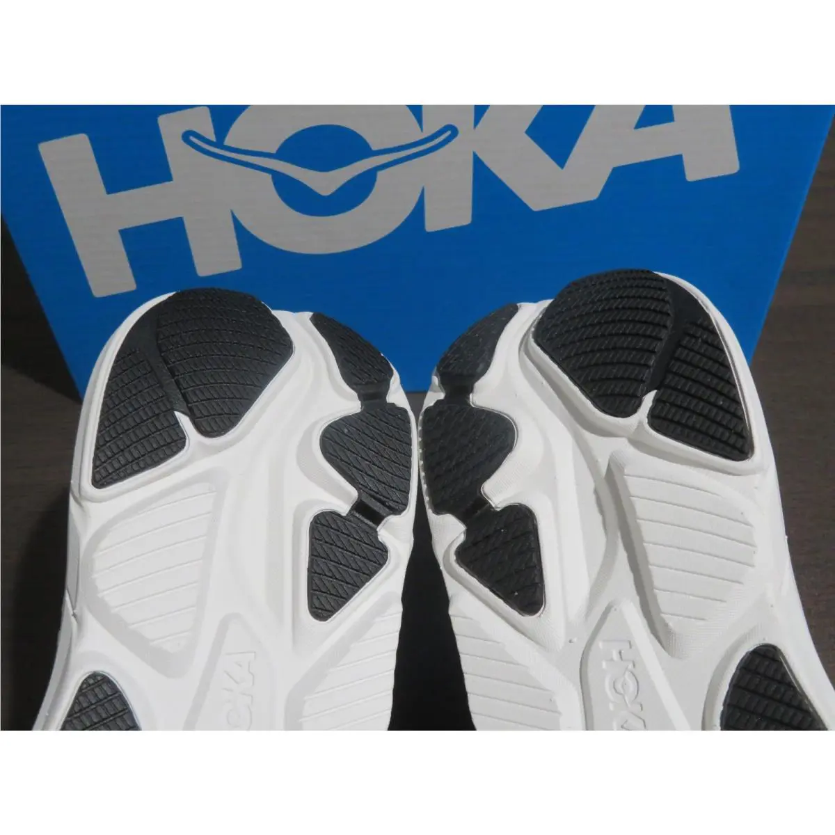 Hoka shoes - Hoka One One Clifton 10 - Black 4